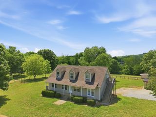 1167 John Sharp Rd, Columbia, TN 38401