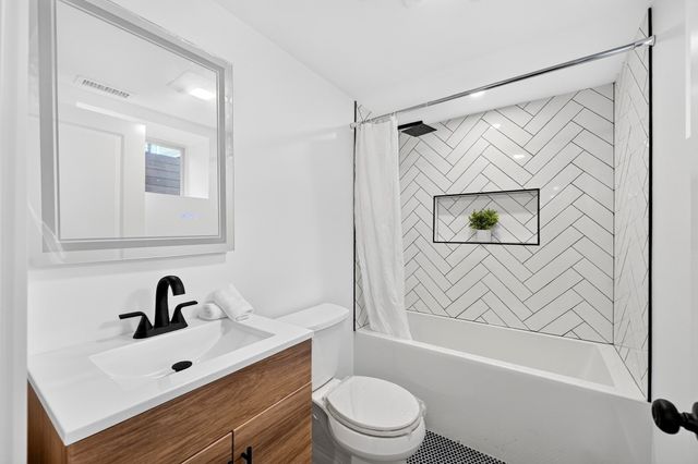 46 Walden St 46, Cambridge, MA 02140