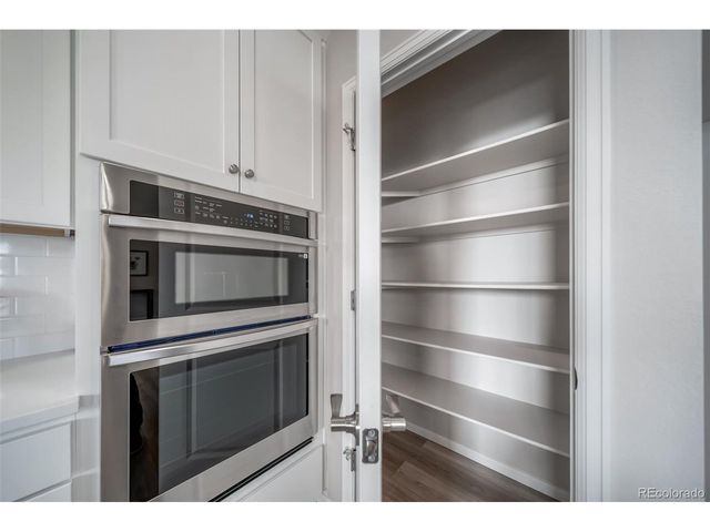 21845 E 51st Dr, Aurora, CO 80019