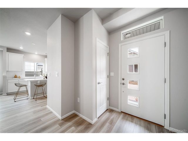 21845 E 51st Dr, Aurora, CO 80019