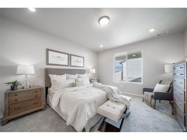 21845 E 51st Dr, Aurora, CO 80019