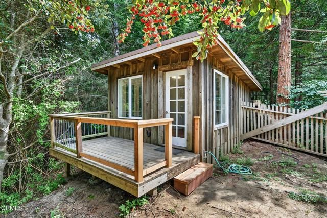 2900 Cameron Road, Elk, CA 95432