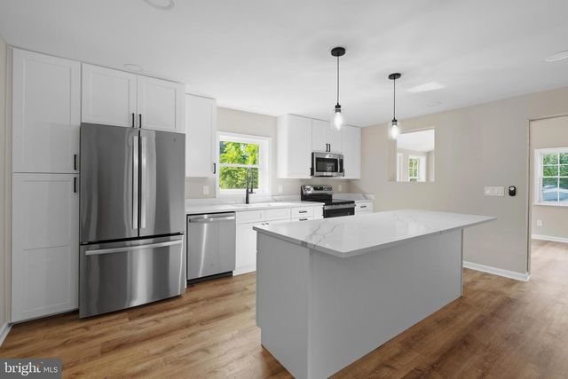 459 FOREST VIEW DR, Kearneysville, WV 25430