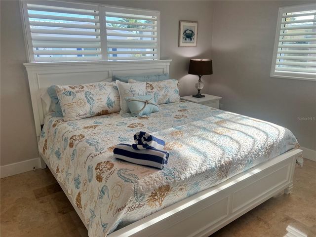 6020 MIDNIGHT PASS ROAD 22, Sarasota, FL 34242