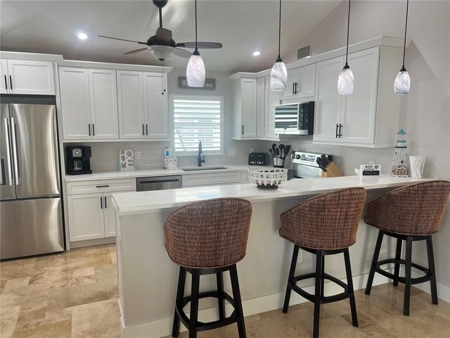 6020 MIDNIGHT PASS ROAD 22, Sarasota, FL 34242
