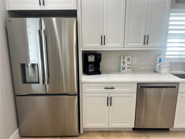6020 MIDNIGHT PASS ROAD 22, Sarasota, FL 34242