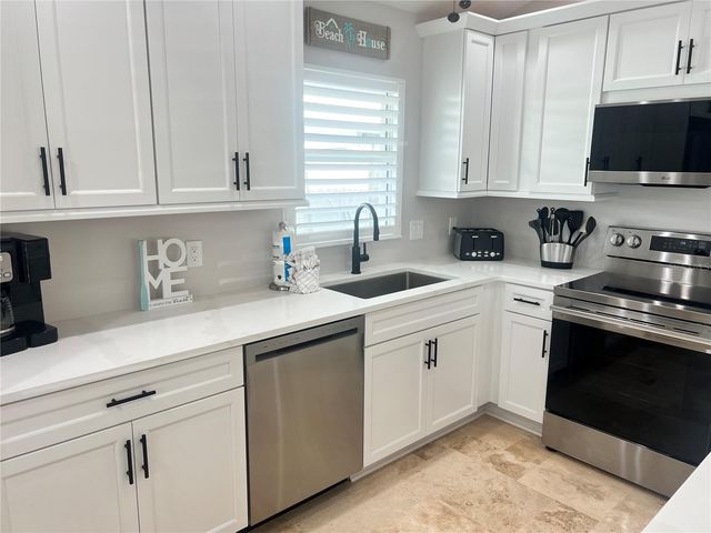 6020 MIDNIGHT PASS ROAD 22, Sarasota, FL 34242