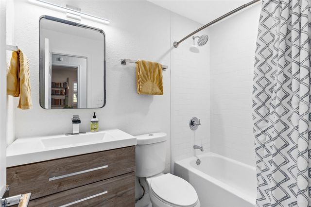 2012 CORDOVA DRIVE, Sanford, FL 32771