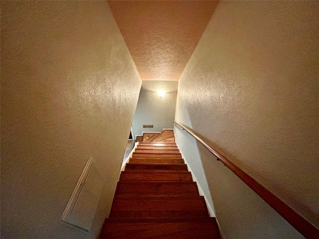 3308 Avenue B, Nederland, TX 77627