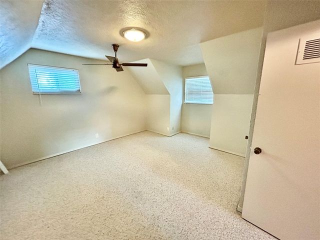 3308 Avenue B, Nederland, TX 77627