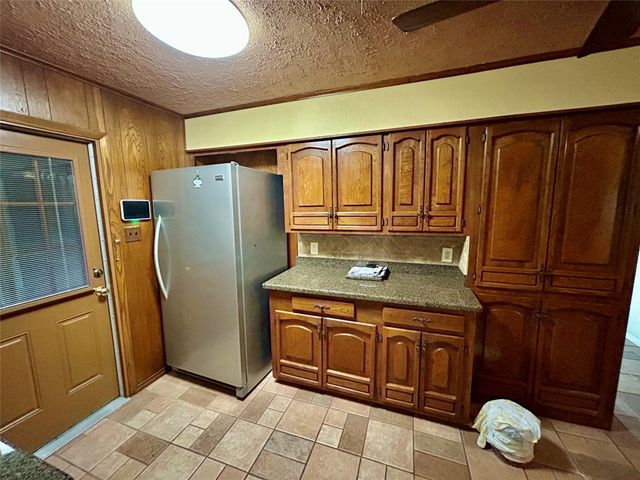 3308 Avenue B, Nederland, TX 77627