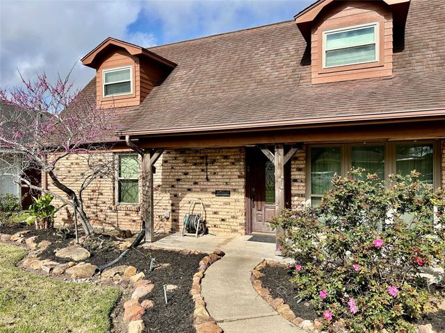 3308 Avenue B, Nederland, TX 77627