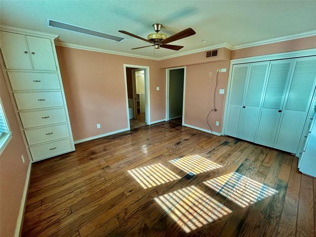 3308 Avenue B, Nederland, TX 77627