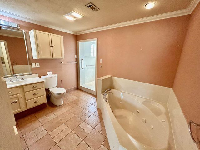 3308 Avenue B, Nederland, TX 77627