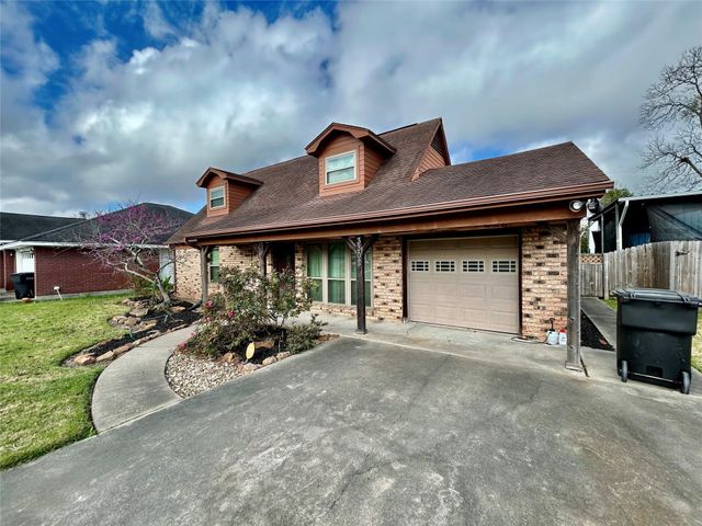 3308 Avenue B, Nederland, TX 77627