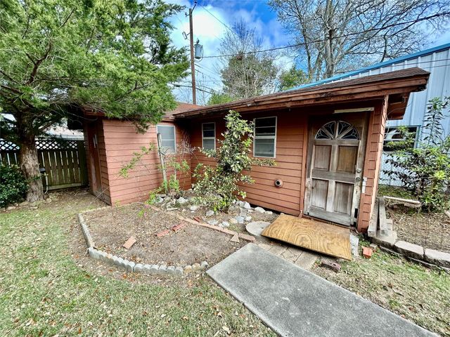 3308 Avenue B, Nederland, TX 77627