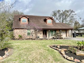 3308 Avenue B, Nederland, TX 77627