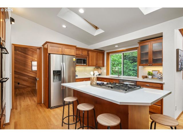 4602 Sw 25TH Ave, Portland, OR 97239