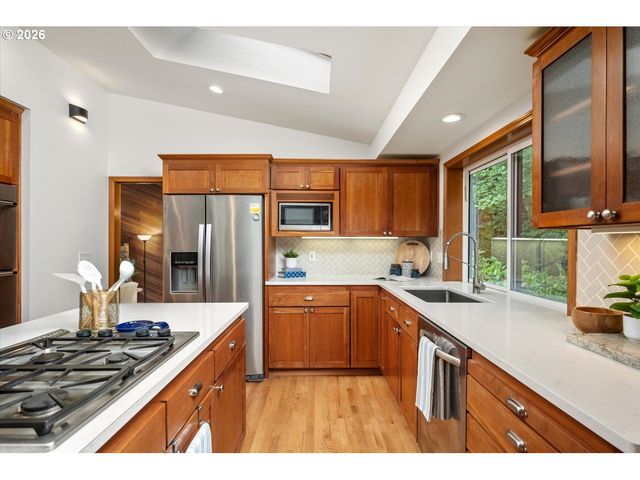 4602 Sw 25TH Ave, Portland, OR 97239
