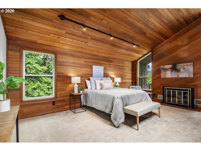 4602 Sw 25TH Ave, Portland, OR 97239
