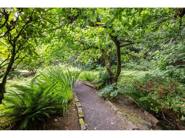 4602 Sw 25TH Ave, Portland, OR 97239