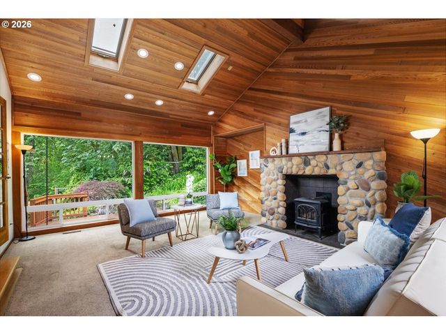 4602 Sw 25TH Ave, Portland, OR 97239