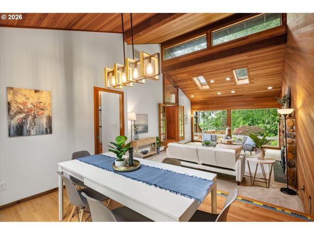 4602 Sw 25TH Ave, Portland, OR 97239