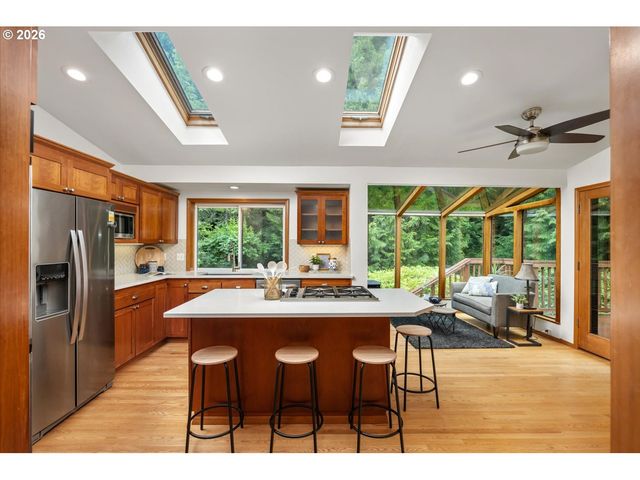 4602 Sw 25TH Ave, Portland, OR 97239