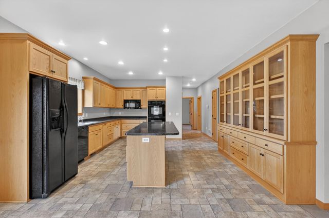 1328 Armstrong Road NW, Alexandria, MN 56308