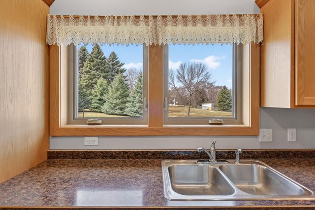 1328 Armstrong Road NW, Alexandria, MN 56308