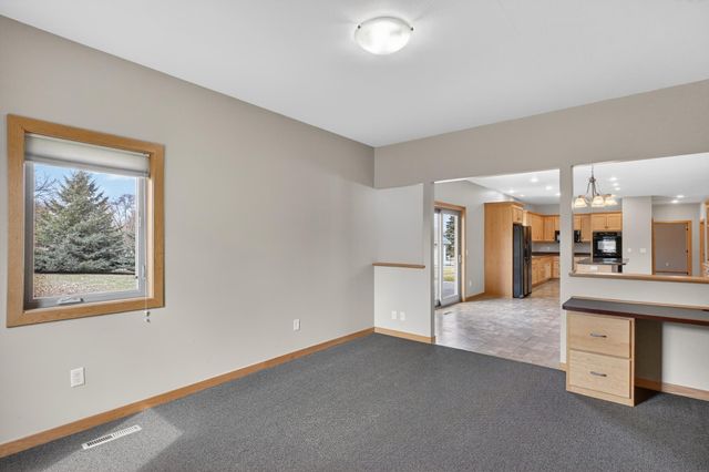 1328 Armstrong Road NW, Alexandria, MN 56308