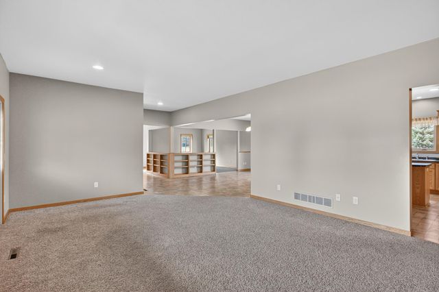 1328 Armstrong Road NW, Alexandria, MN 56308