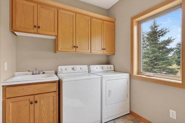 1328 Armstrong Road NW, Alexandria, MN 56308