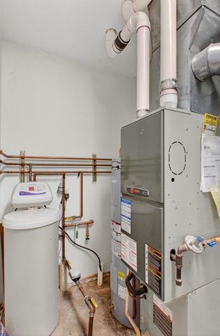 1328 Armstrong Road NW, Alexandria, MN 56308