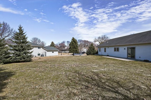 1328 Armstrong Road NW, Alexandria, MN 56308
