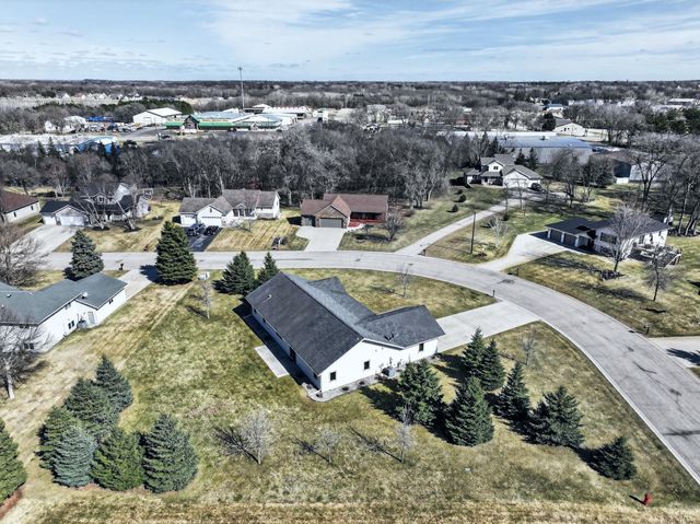 1328 Armstrong Road NW, Alexandria, MN 56308