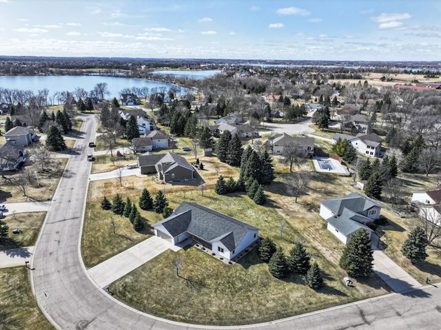 1328 Armstrong Road NW, Alexandria, MN 56308