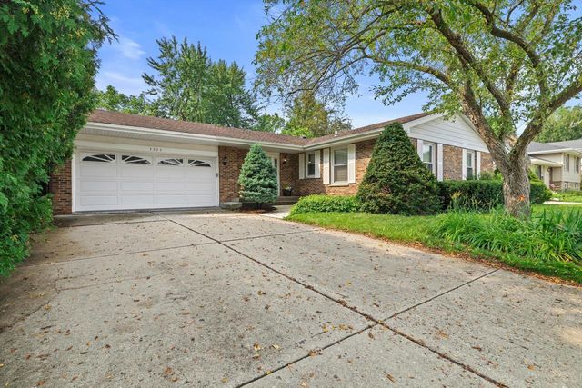 3325 14th PLACE, Kenosha, WI 53144