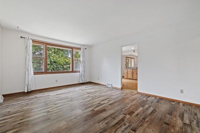 3325 14th PLACE, Kenosha, WI 53144