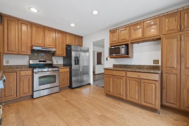 3325 14th PLACE, Kenosha, WI 53144