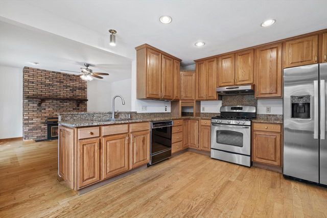 3325 14th PLACE, Kenosha, WI 53144