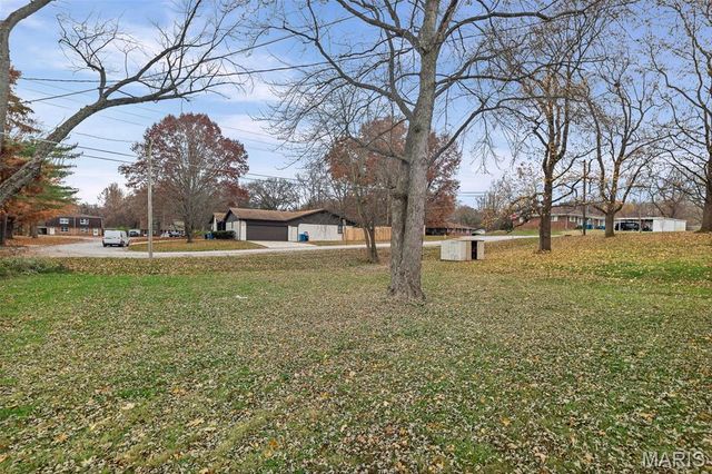 112 Ivo Drive, Swansea, IL 62226