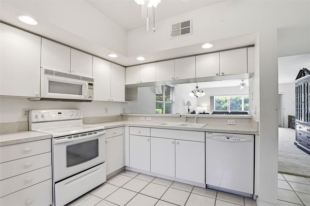 1440 WATER VIEW DRIVE W 101, Largo, FL 33771