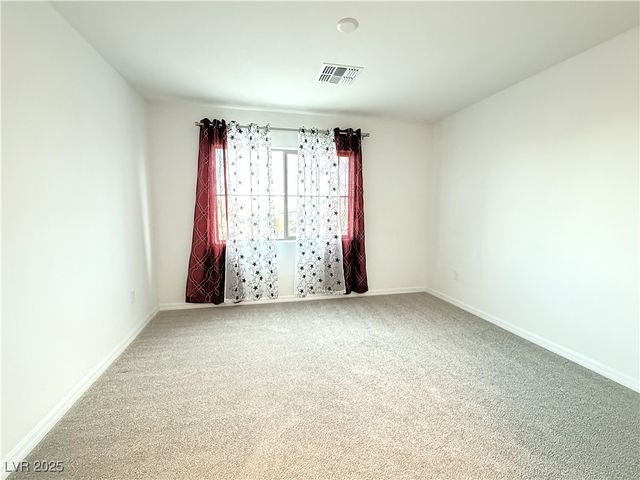 8415 Iron Heart Lane, Las Vegas, NV 89113