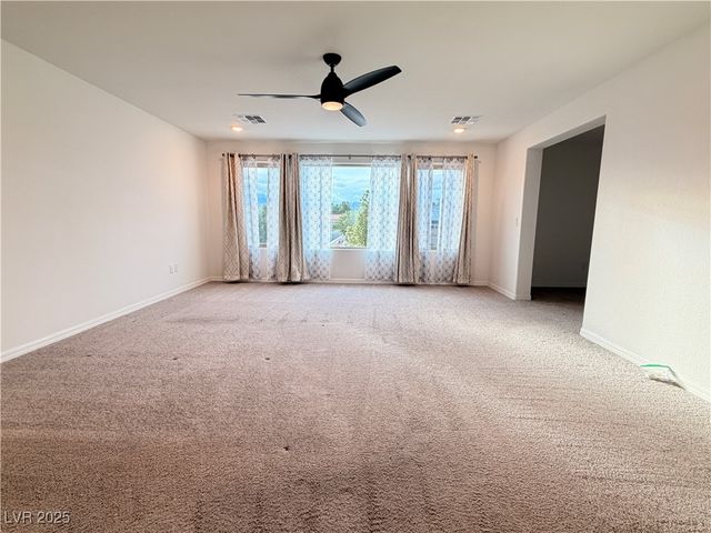 8415 Iron Heart Lane, Las Vegas, NV 89113