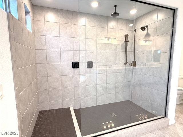 8415 Iron Heart Lane, Las Vegas, NV 89113