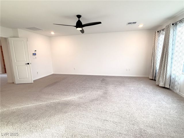 8415 Iron Heart Lane, Las Vegas, NV 89113