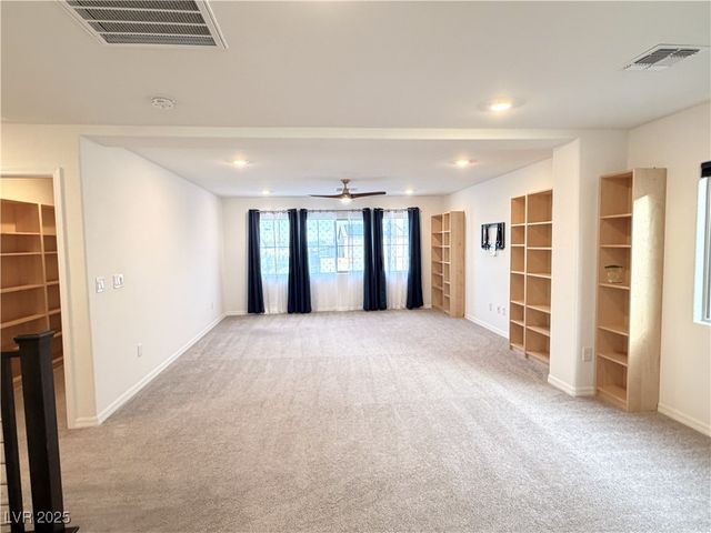 8415 Iron Heart Lane, Las Vegas, NV 89113