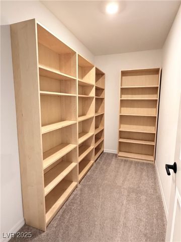 8415 Iron Heart Lane, Las Vegas, NV 89113