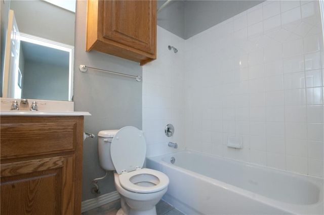 2410 Leon ST 101, Austin, TX 78705